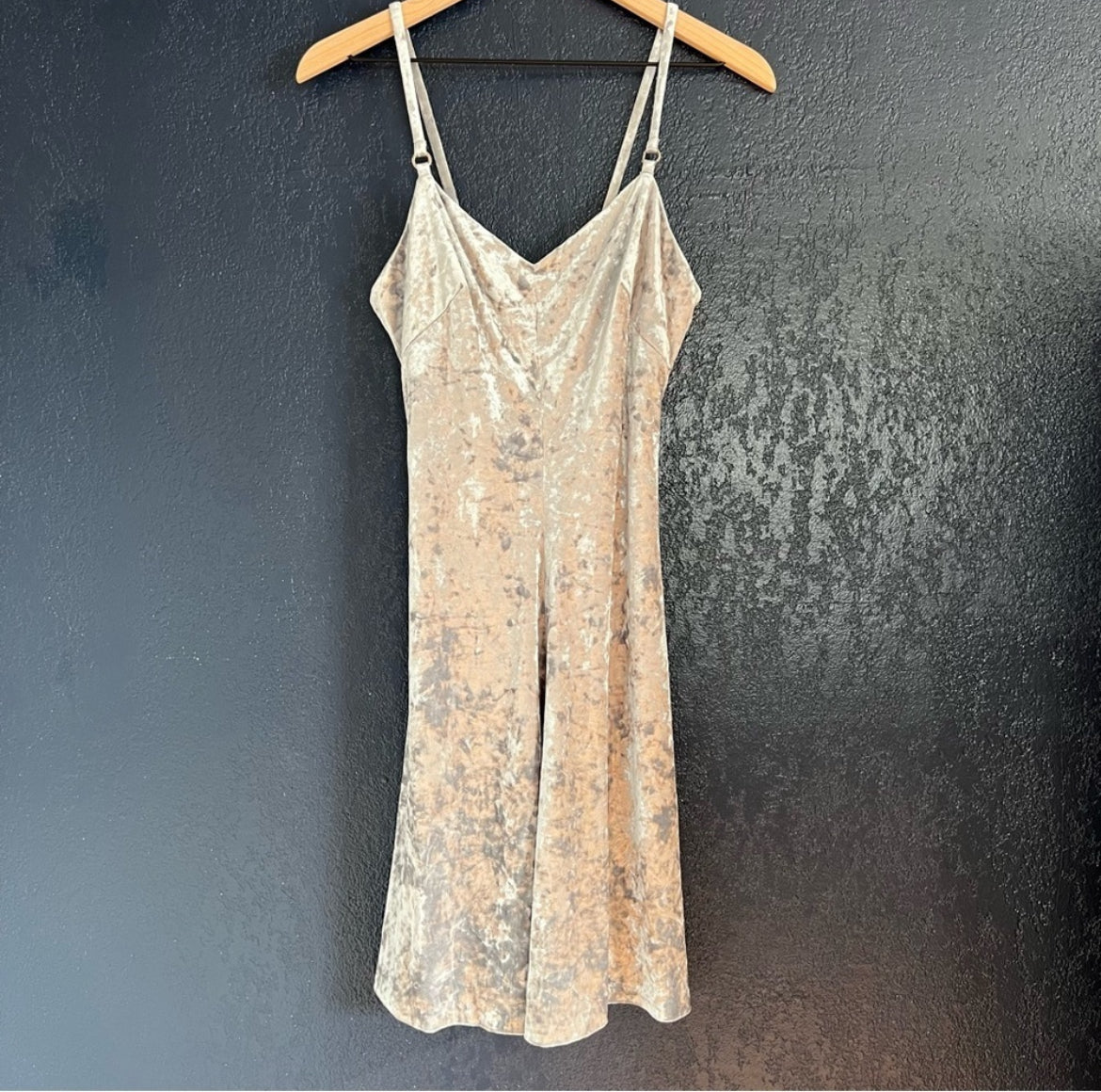calvin klein velvet dress | Dresses | Nwt Calvin Klein Midi featuring a chic twist. Calvin Klein Women's Velvet Side