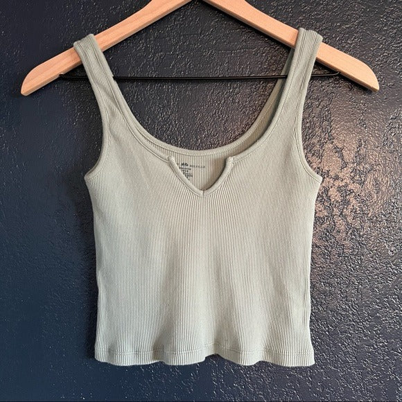 Brandy Melville Ribbed Sage Crop Top Tank – Choose Goodfinds