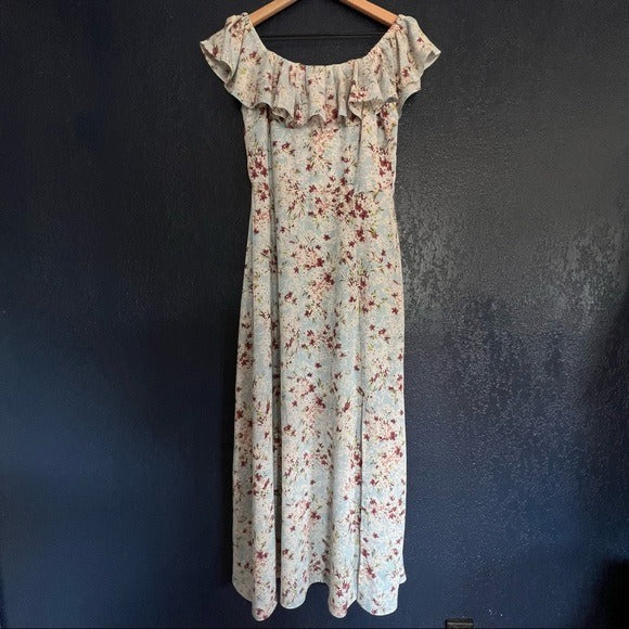 BCBGeneration Ruffle Off The Shoulder Front Slit Floral Maxi Dress – Choose Goodfinds BCBGeneration Ruffle Off The Shoulder Front Slit Floral Maxi Dress – Choose Goodfinds