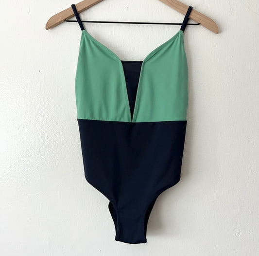 Madewell Lively The Swim V One Piece