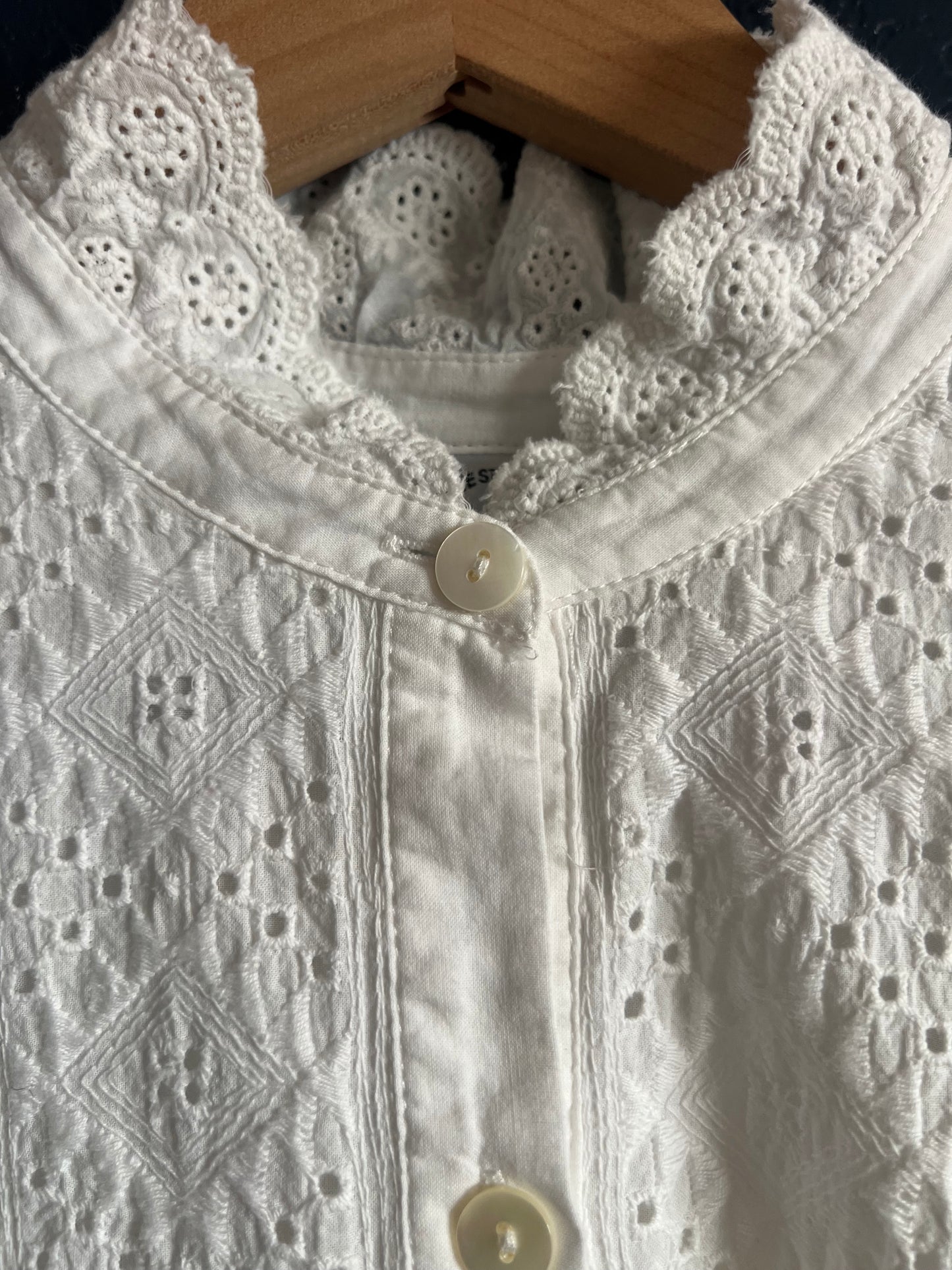 Petite Studio White Eyelet Embroidered Button Front Long Sleeve Blouse