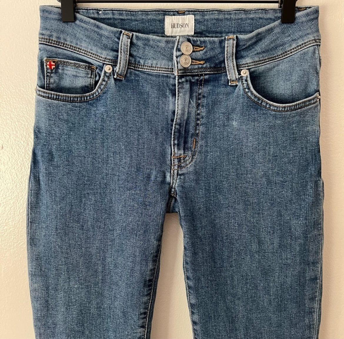 Hudson Crop Ginny Straight Jean