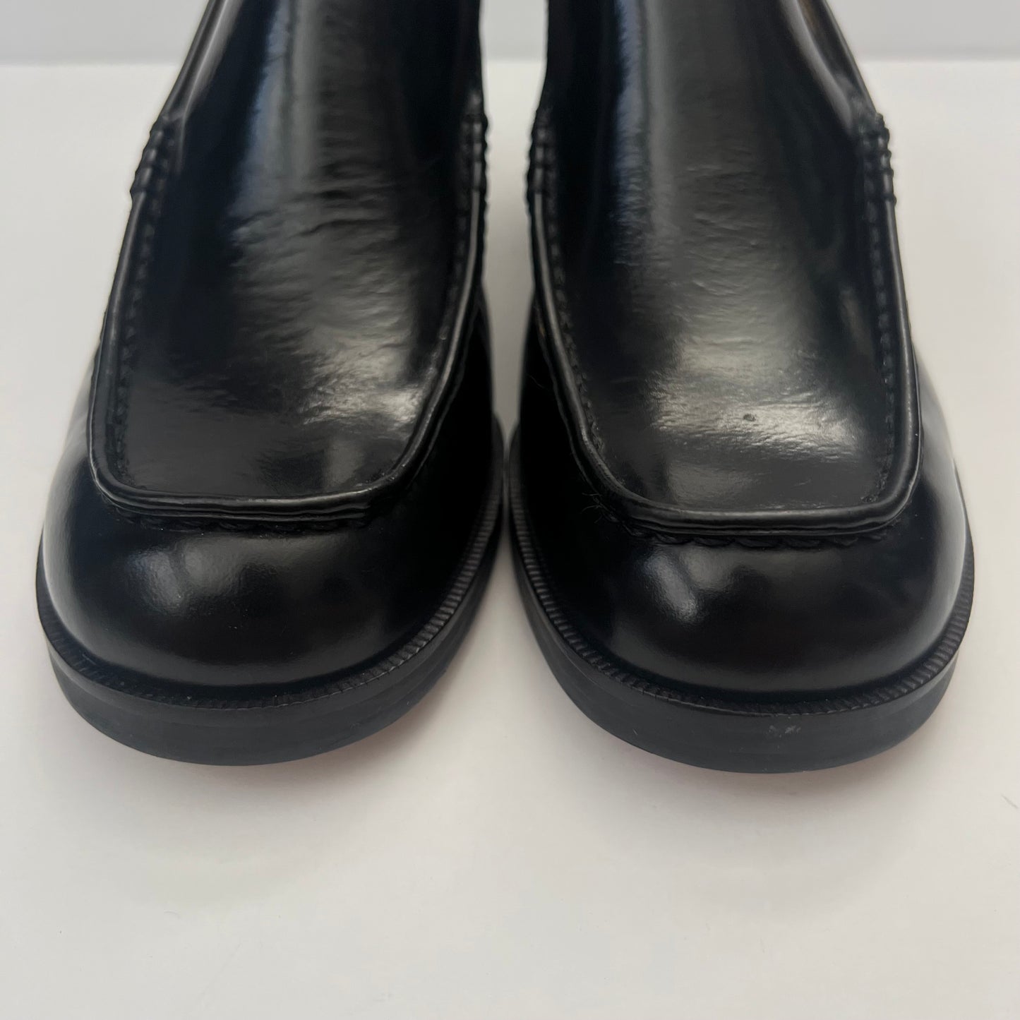 Vintage GAP Heel Loafer in Black