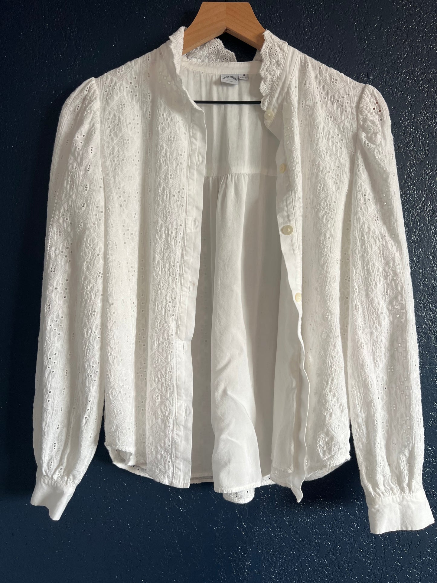 Petite Studio White Eyelet Embroidered Button Front Long Sleeve Blouse