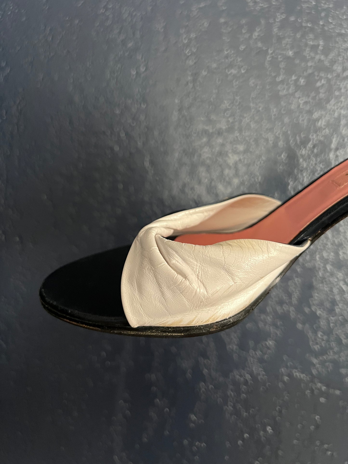 Vintage Escasa Blue & White Twisted Leather Heels