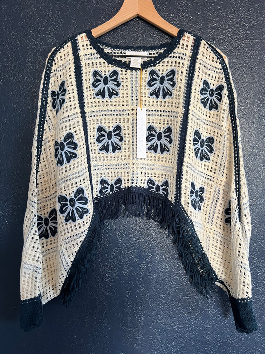 House of Harlow 1960 Cream & Navy Crochet Fringe Poncho Bow Motif