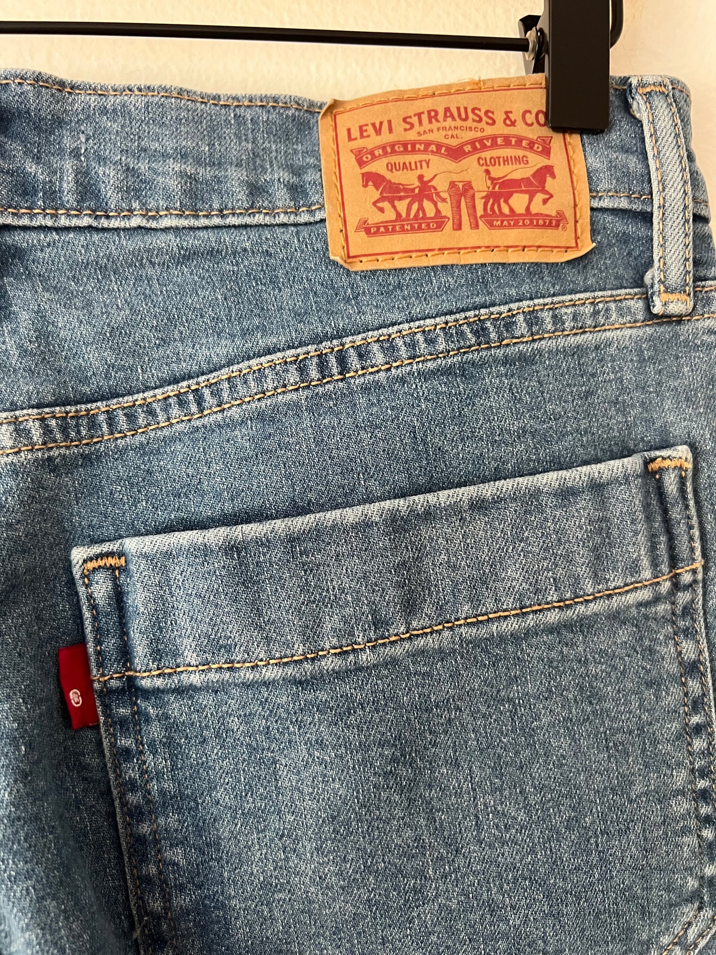 Levi’s Mile High Cropped Wide Leg