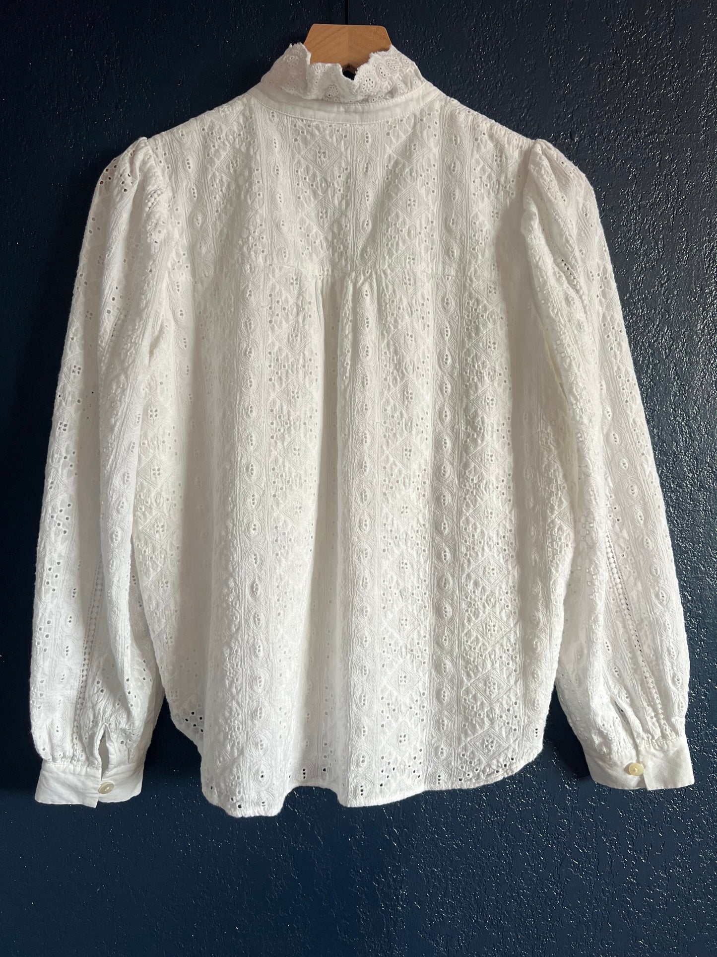 Petite Studio White Eyelet Embroidered Button Front Long Sleeve Blouse