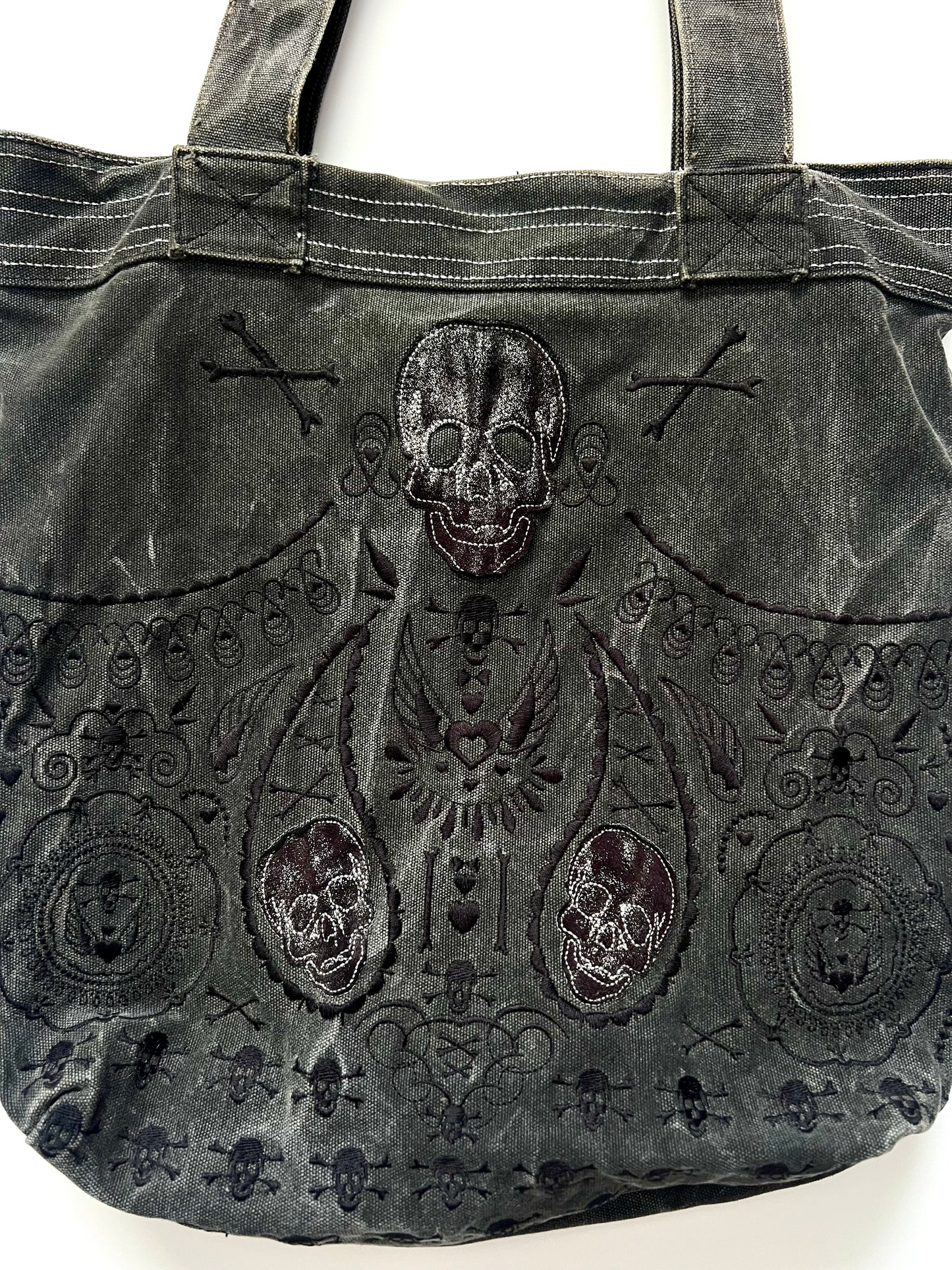 Vintage Loungefly Skull Shoulder Bag