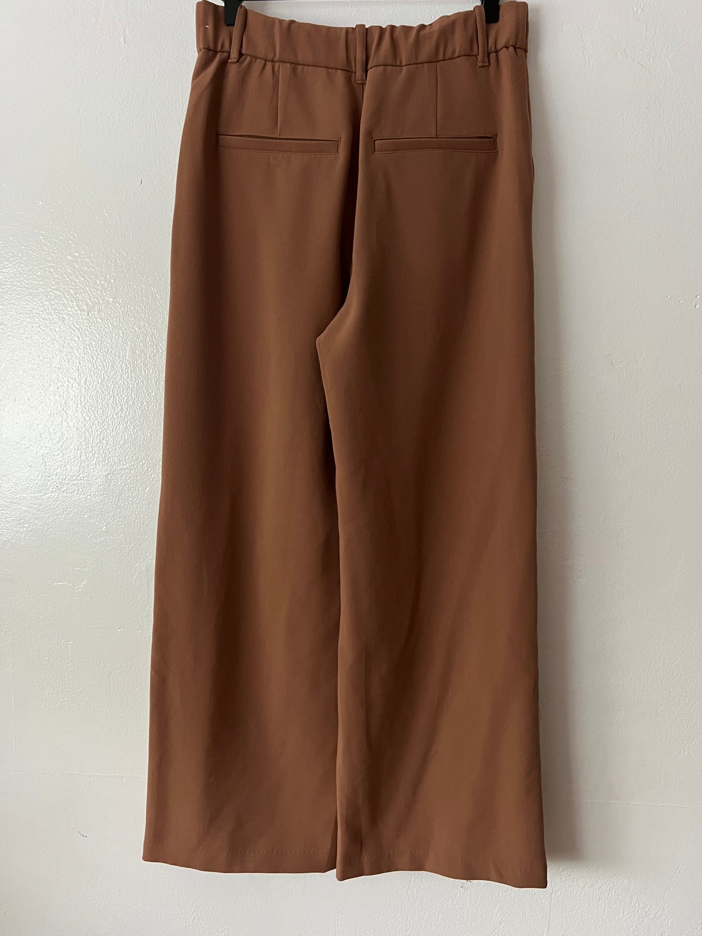 Abercrombie & Fitch Sloane Tailored
Wide Leg Pant