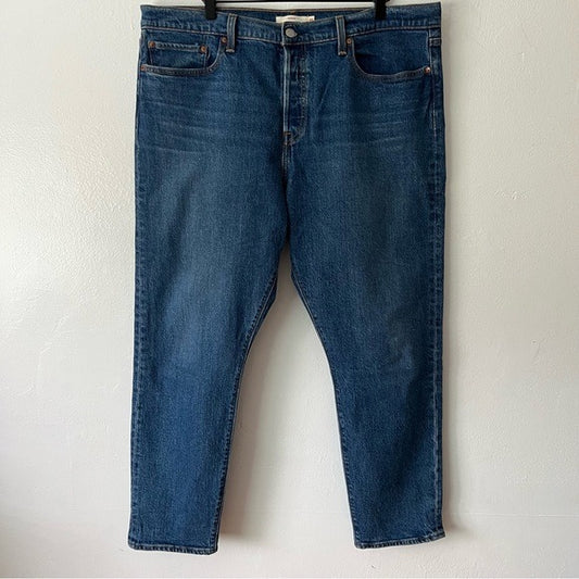 Levi’s Wedgie Tapered Fit Jean