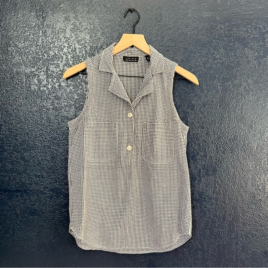 Limited Gingham Sleeveless Collared Shirt