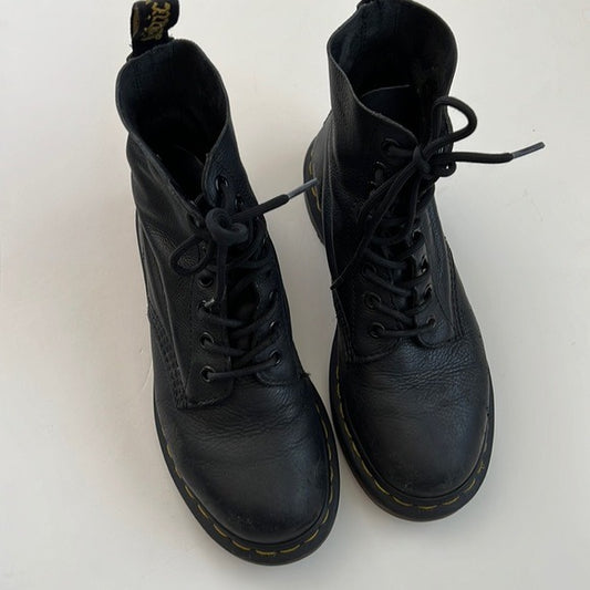 Dr. Martens soft leather 1460 Pascal Virginia 8 Eye Boots